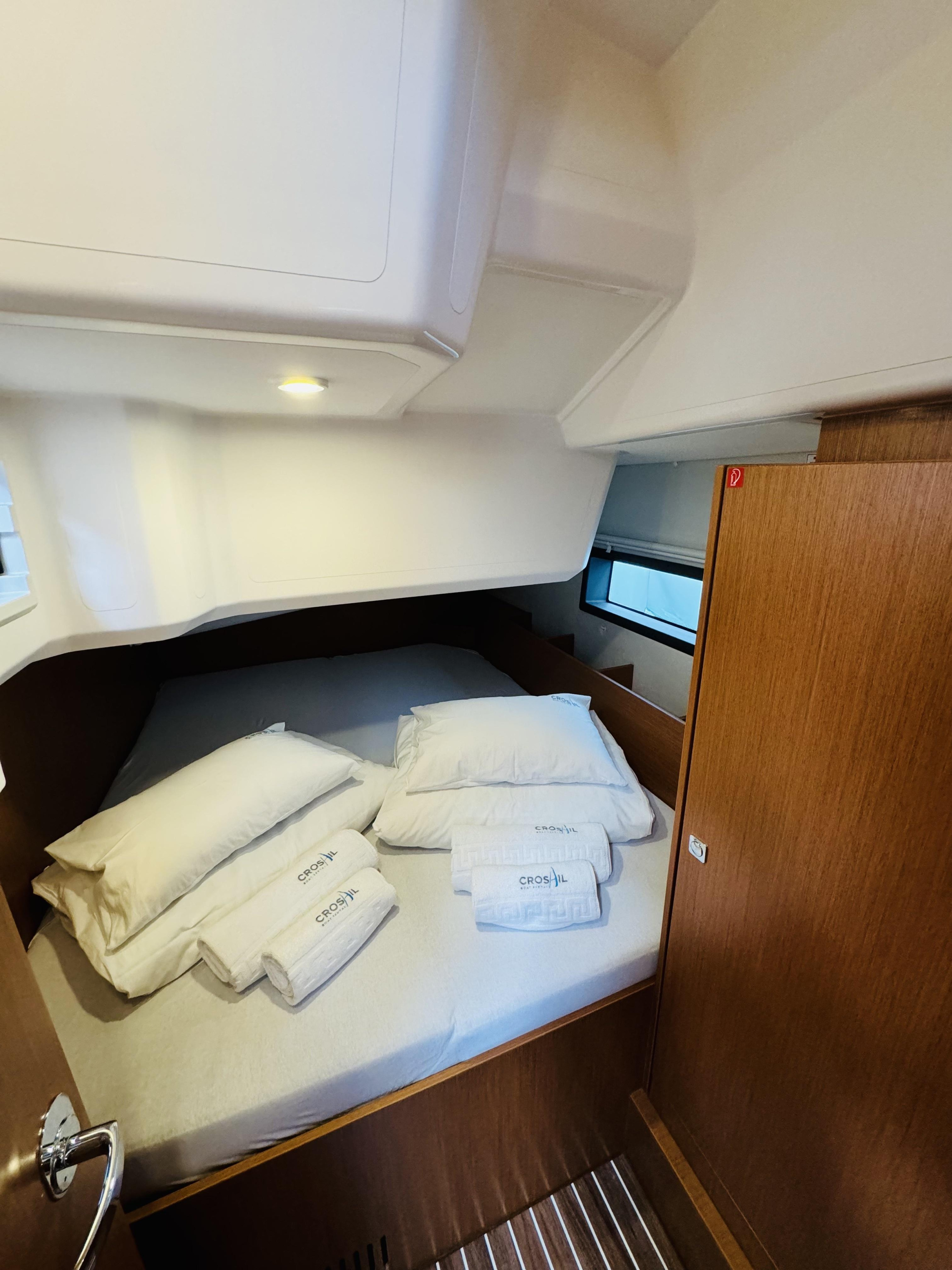 Photo #8 - Bavaria C38 (Valhalla) in Novi Vinodolski - 23942