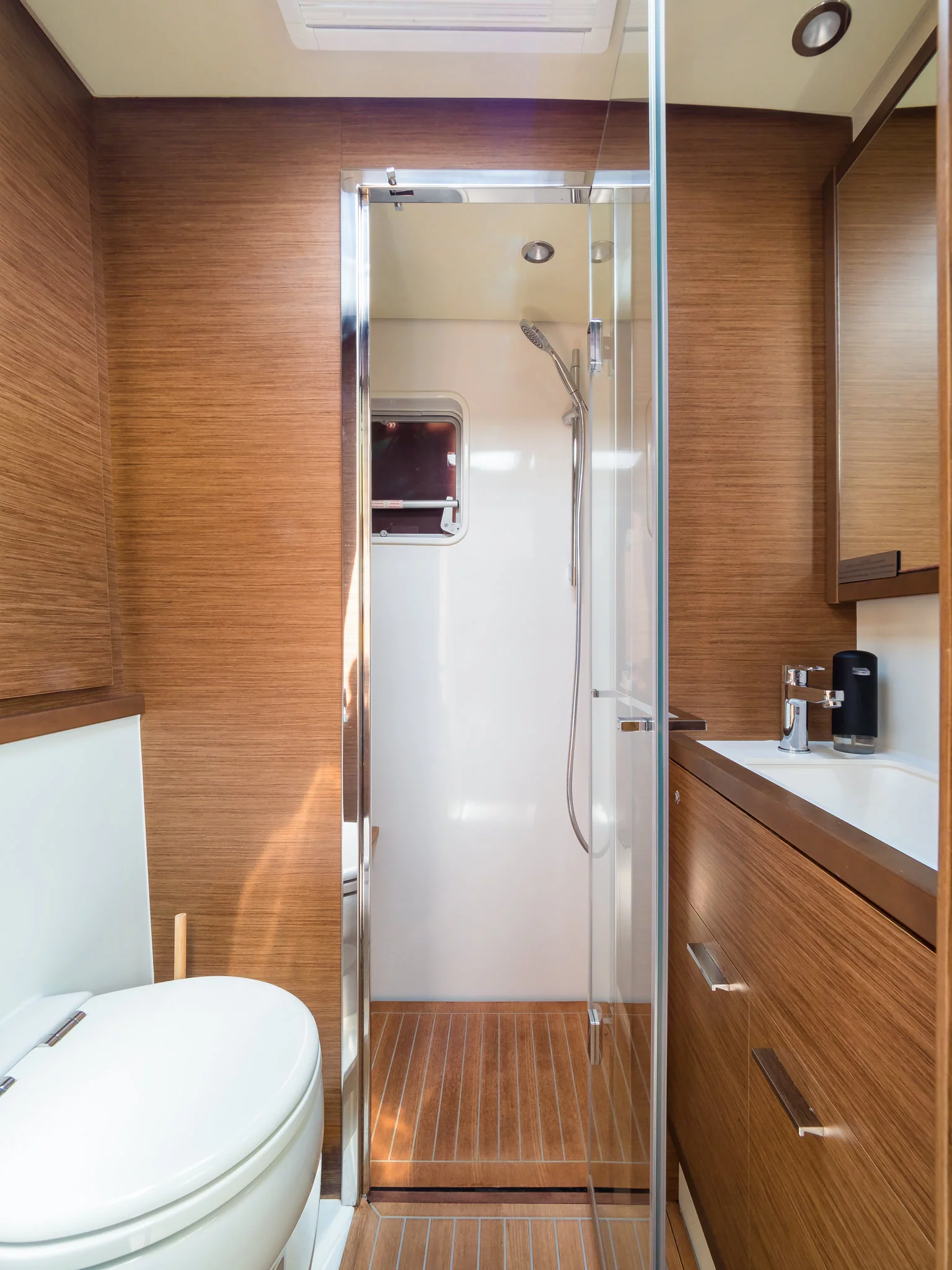 Lagoon 620 Essense (DUOLIFE)  - 17