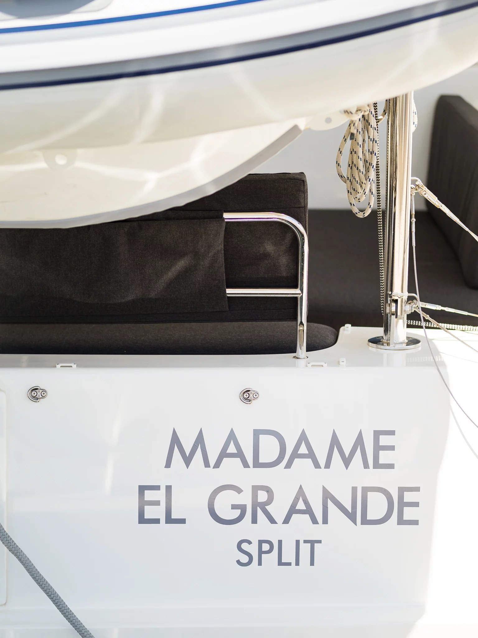 Lagoon 46 (MADAME EL GRANDE (WITH AC & ))  - 19