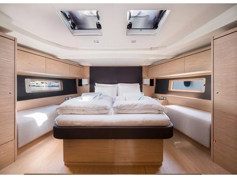 Oceanis 51.1 (MAMAMIA (WITH AC& OWNER VERSION)) Interior image - 10