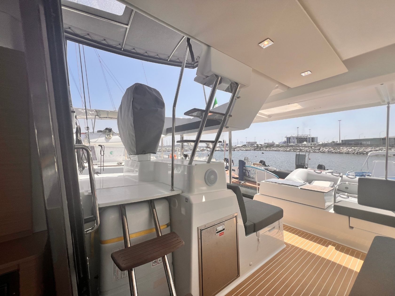 Fountaine Pajot Astrea 42 — photo 12