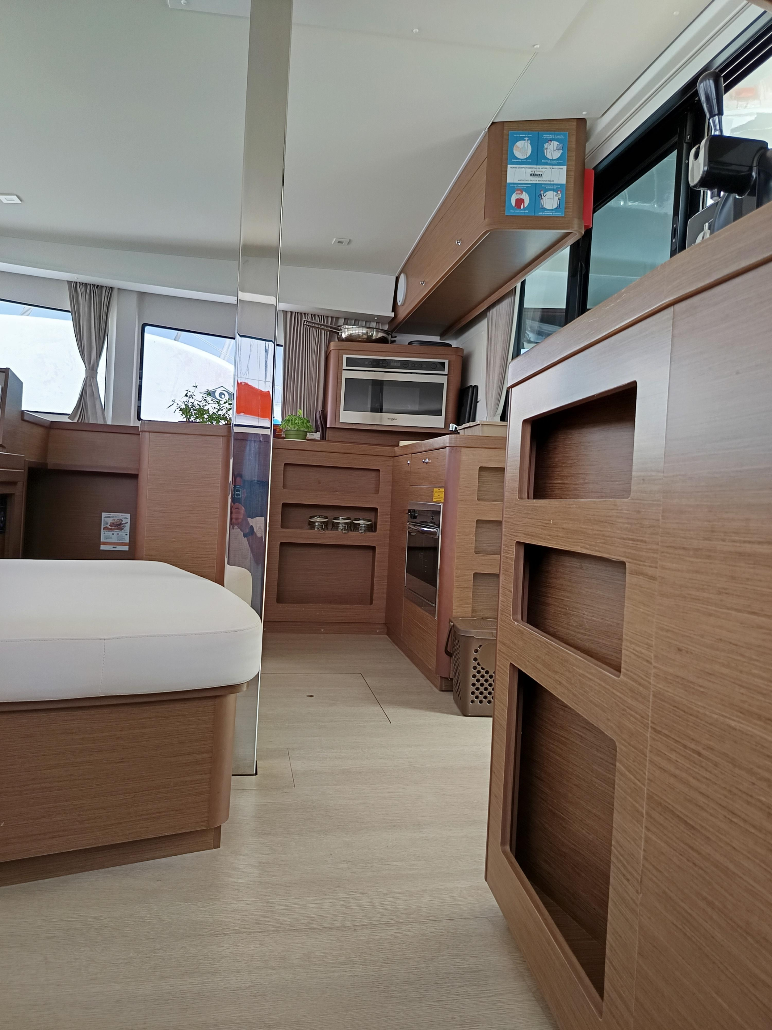 Lagoon 42 — photo 29