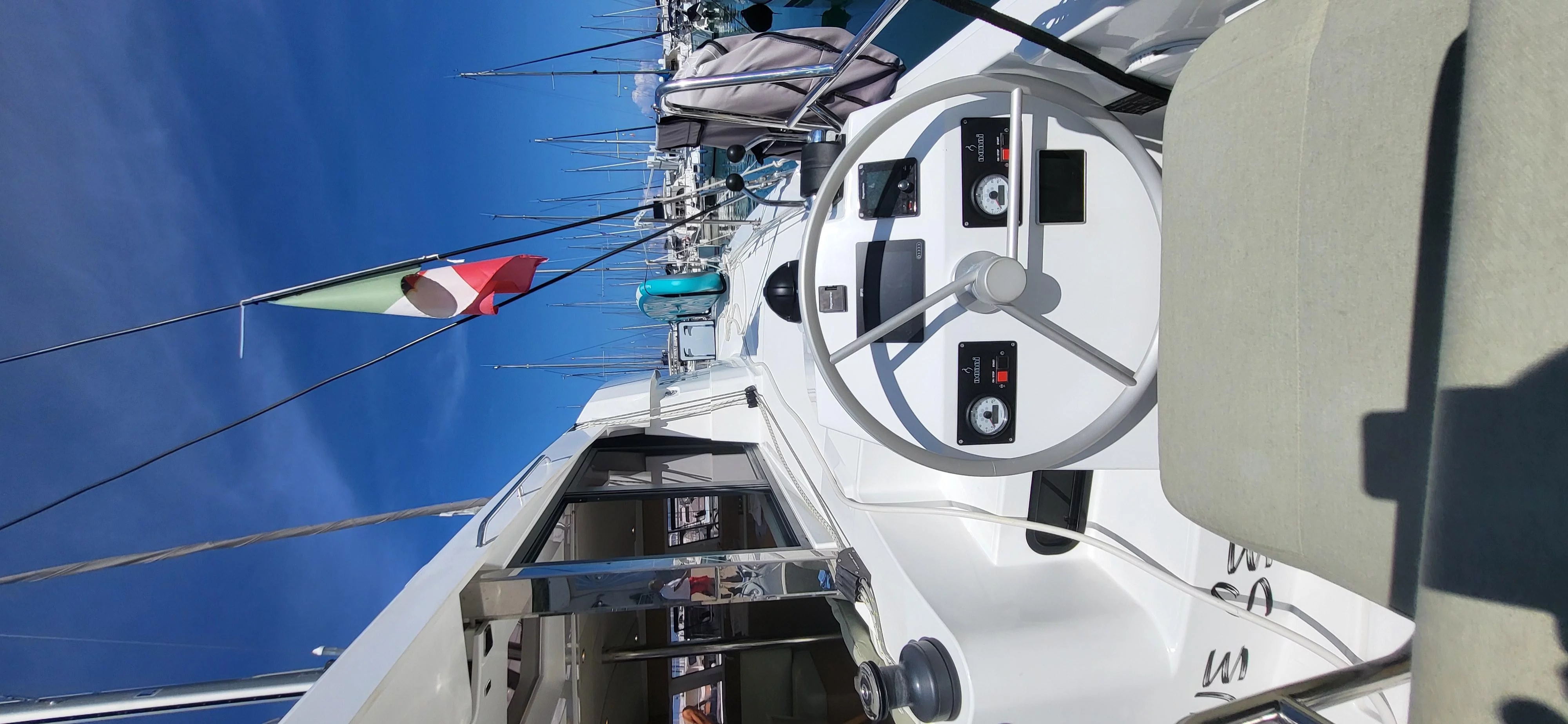 Lagoon 46 (Blue Moon)  - 21