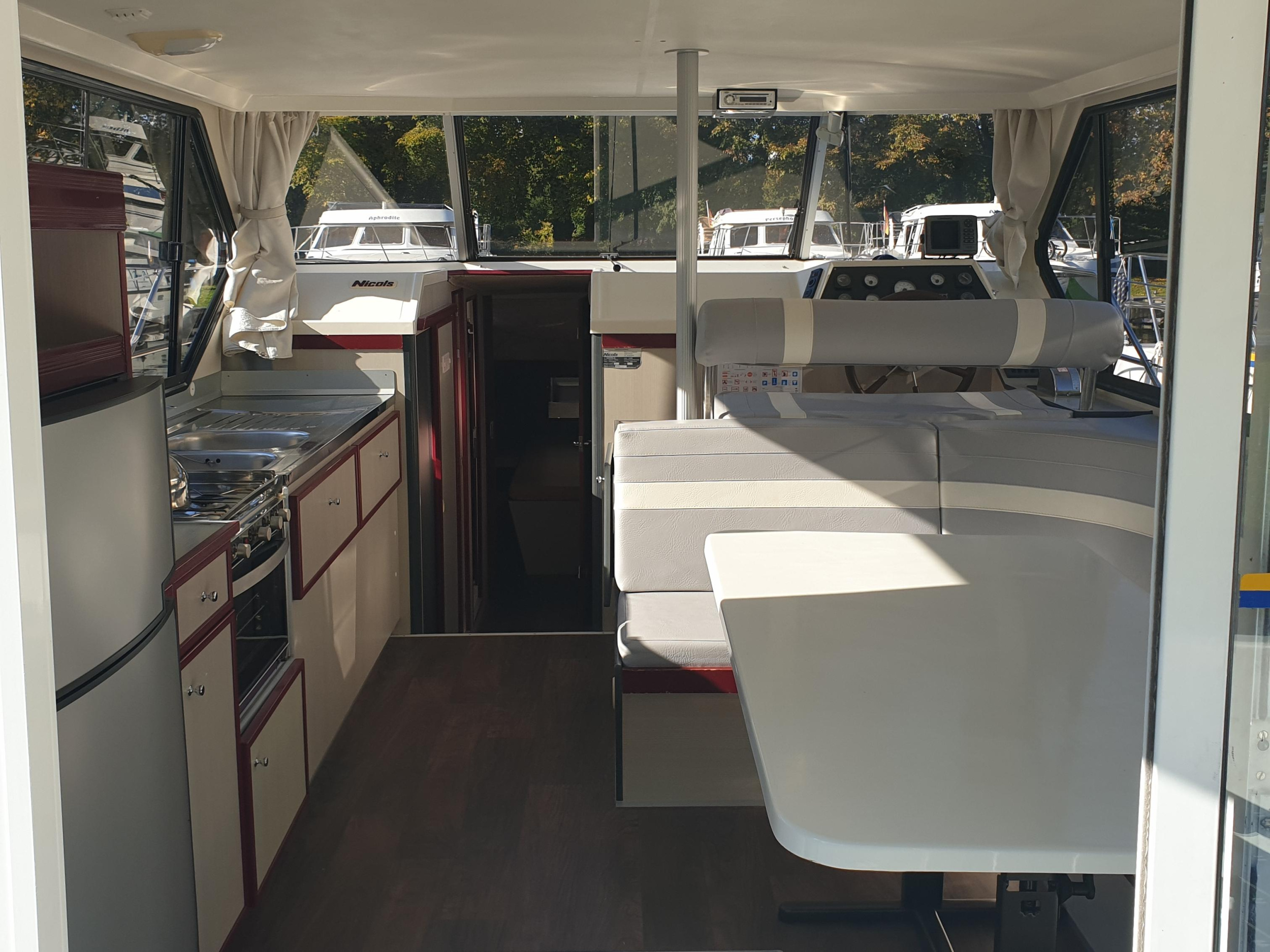 Nicols Sedan 1160 — photo 21