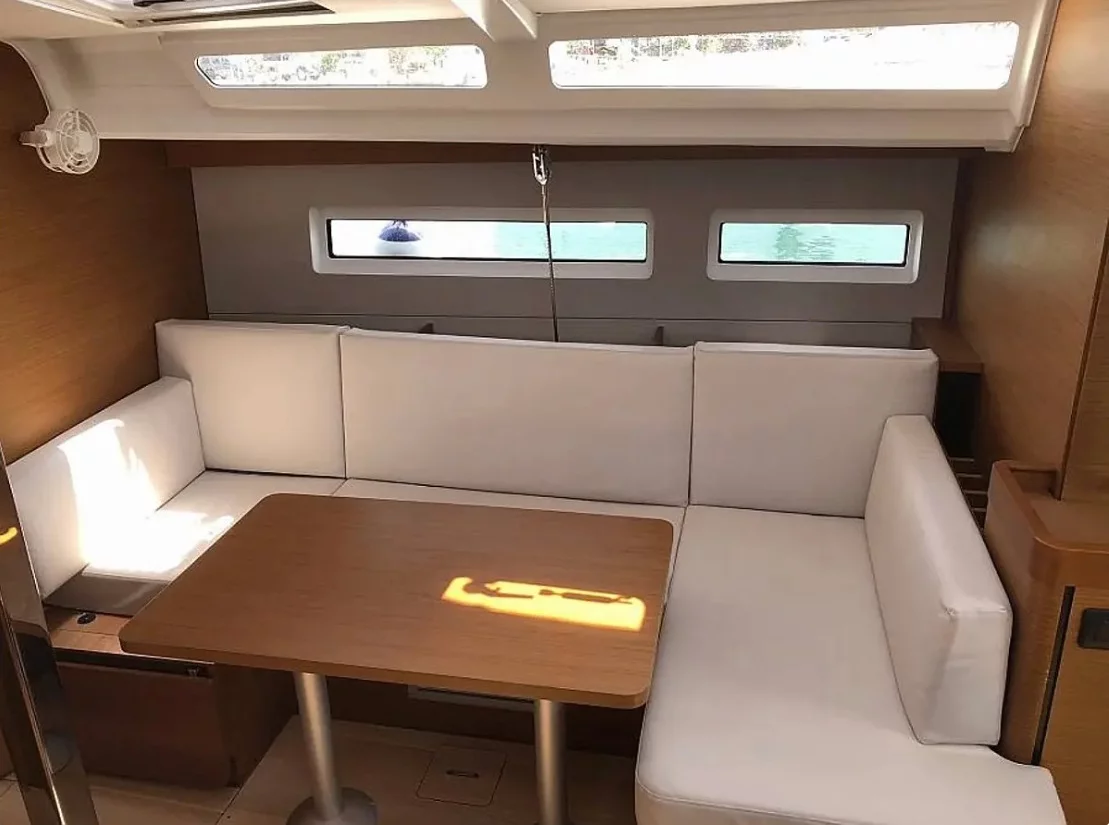 Sun Odyssey 440 (4 cab) (MG-SO440-19-KAT3)  - 5