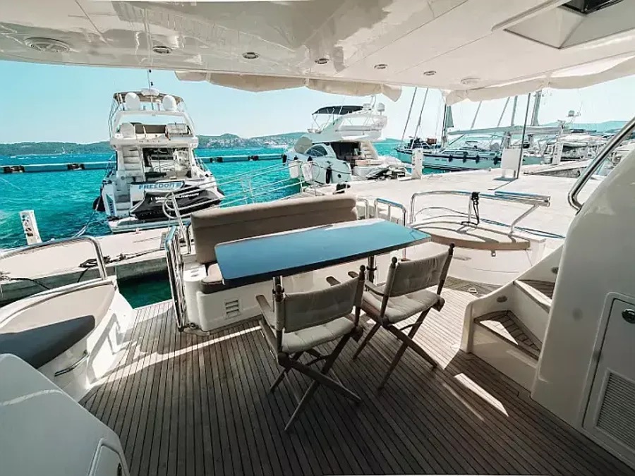 Photo #6 - Elegance 60 Fly (Lifestyle 1) in Drage - 64017