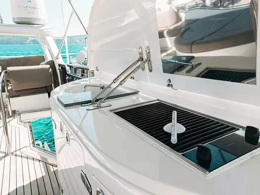 Elegance 60 Fly (Lifestyle 1)  - 4