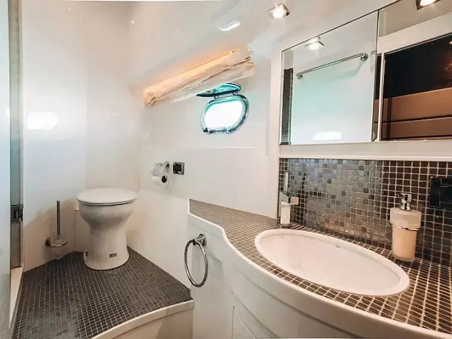 Elegance 60 Fly (Lifestyle 1)  - 17