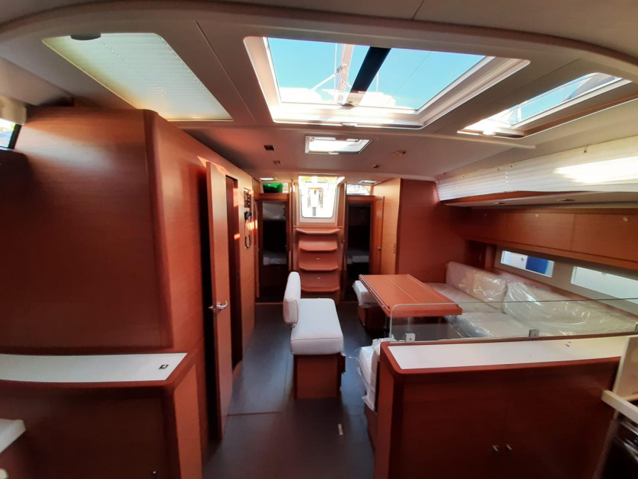 Interior image - 1