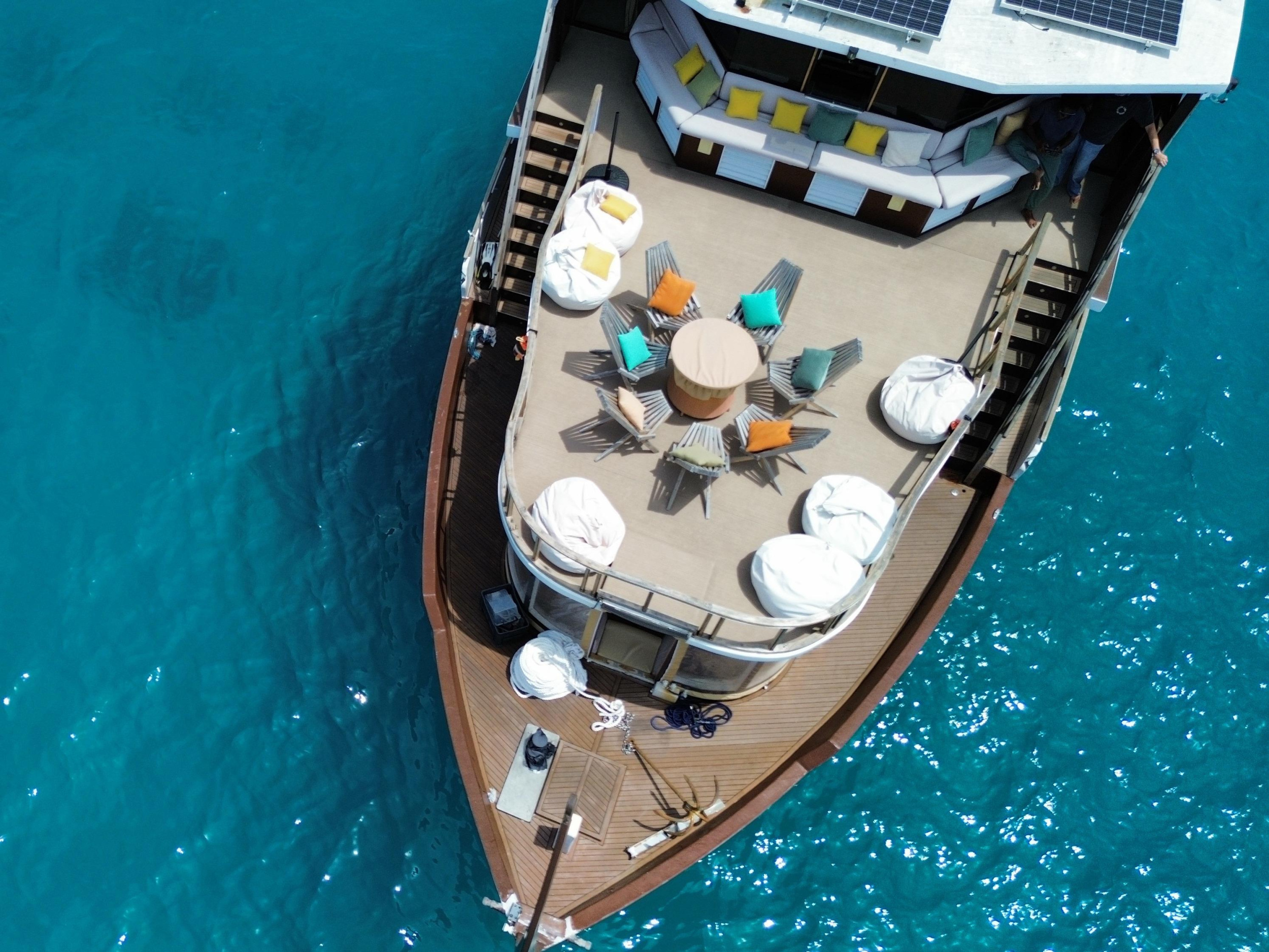 Custom build motoryacht — photo 1