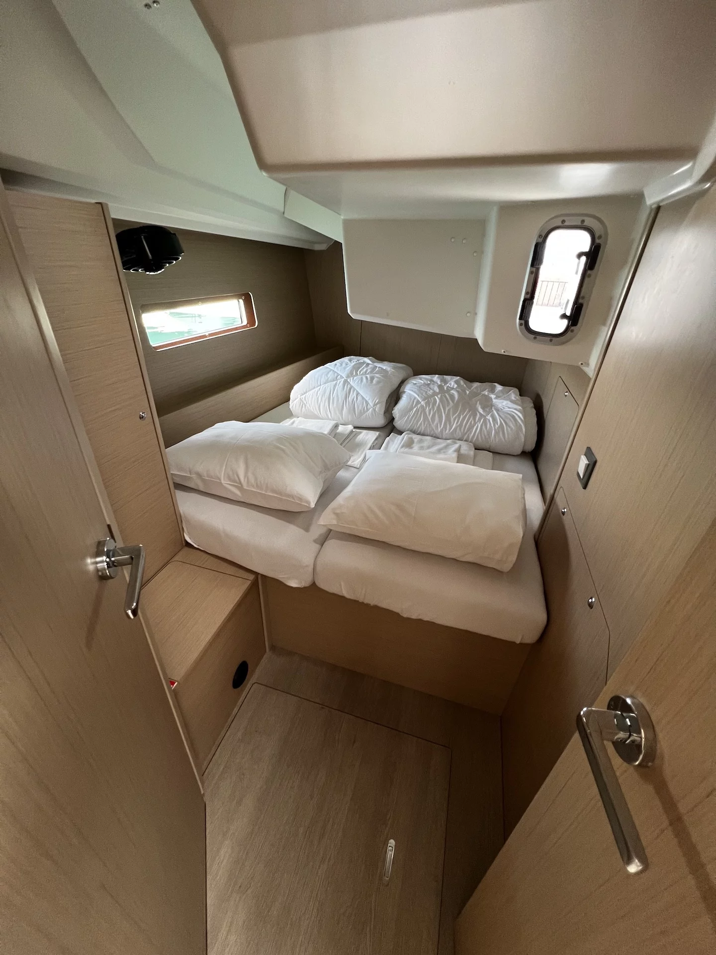 Oceanis 40.1 (Elizabeth)  - 7