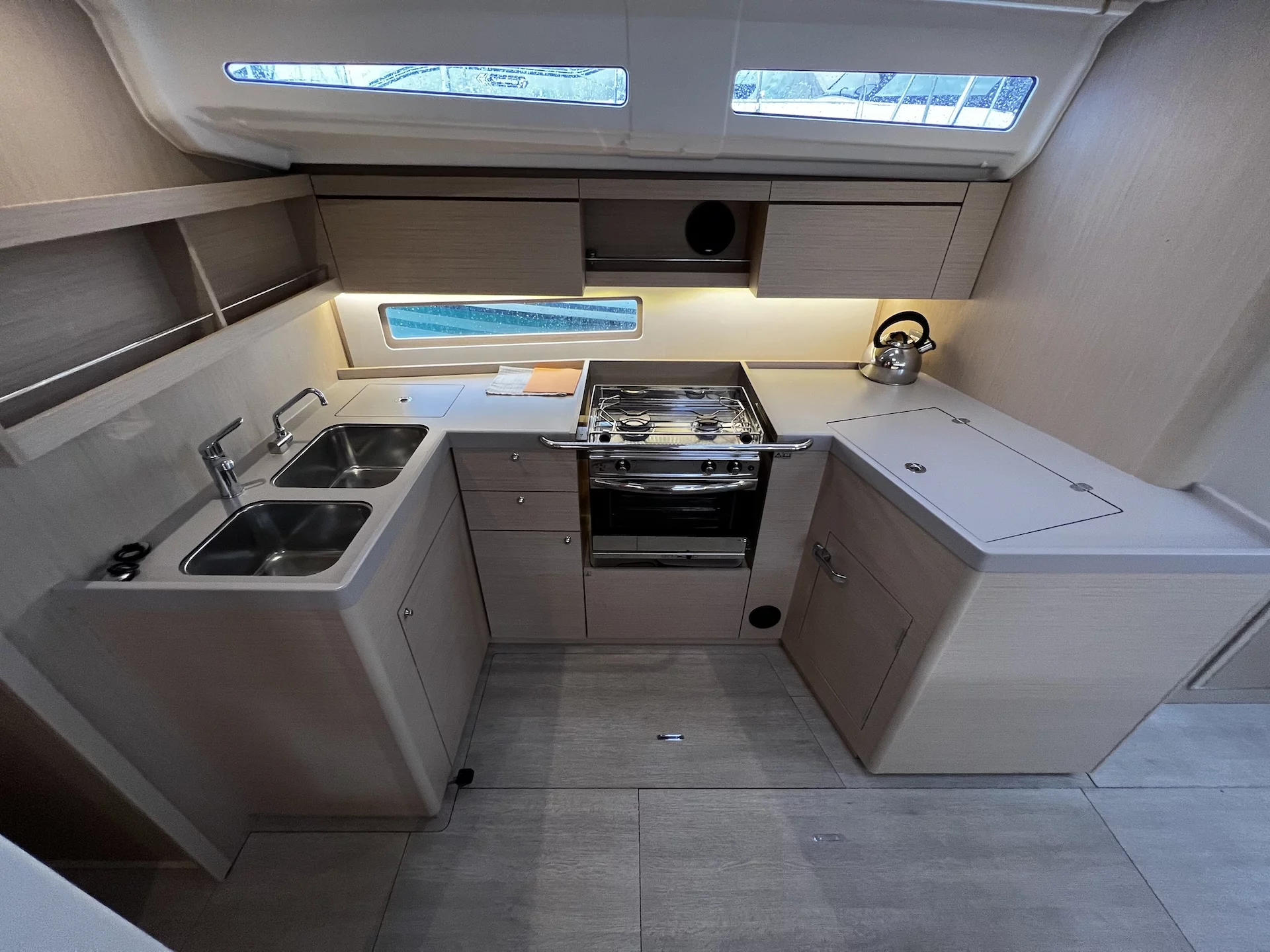 Oceanis 40.1 (Aglaia)  - 8