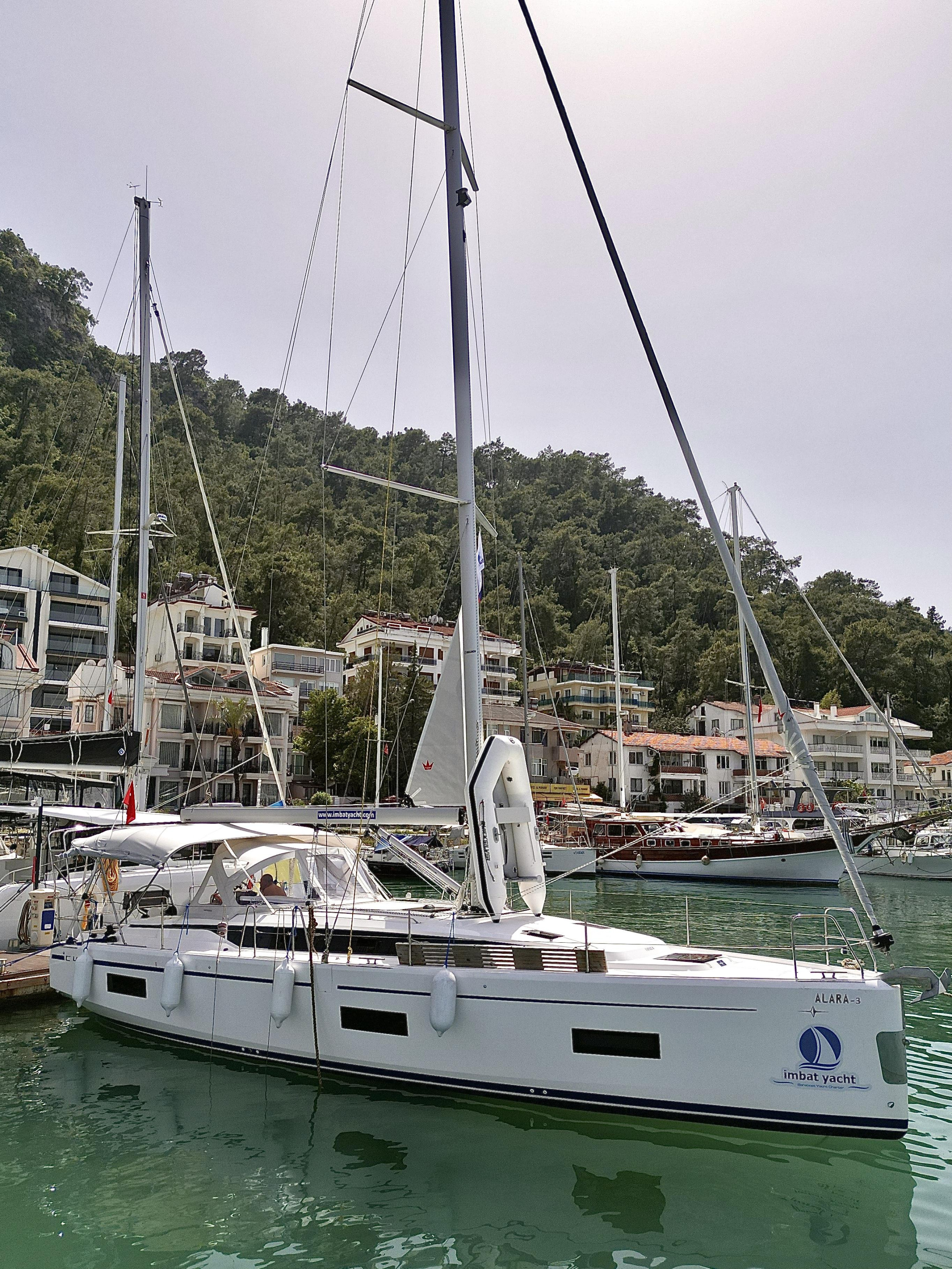 Photo #4 - Bavaria C42 (Alara-3) in Fethiye - 63687