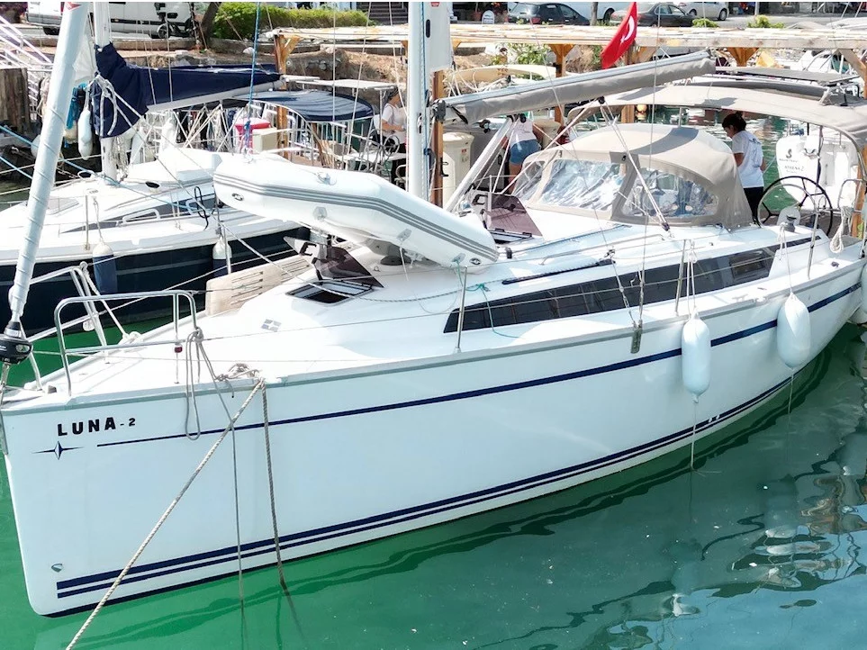 Bavaria 34 Cruiser (Luna 2) Main image - 0