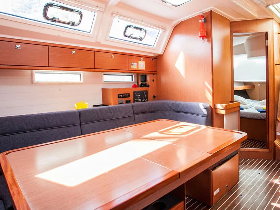 Bavaria Cruiser 46 (Amore) Interior image - 10