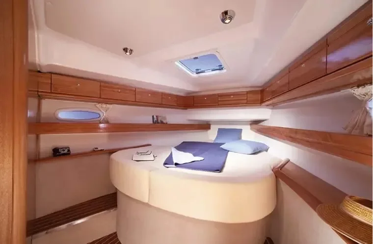 Bavaria 46 Cruiser (Ocean Caresser)  - 4