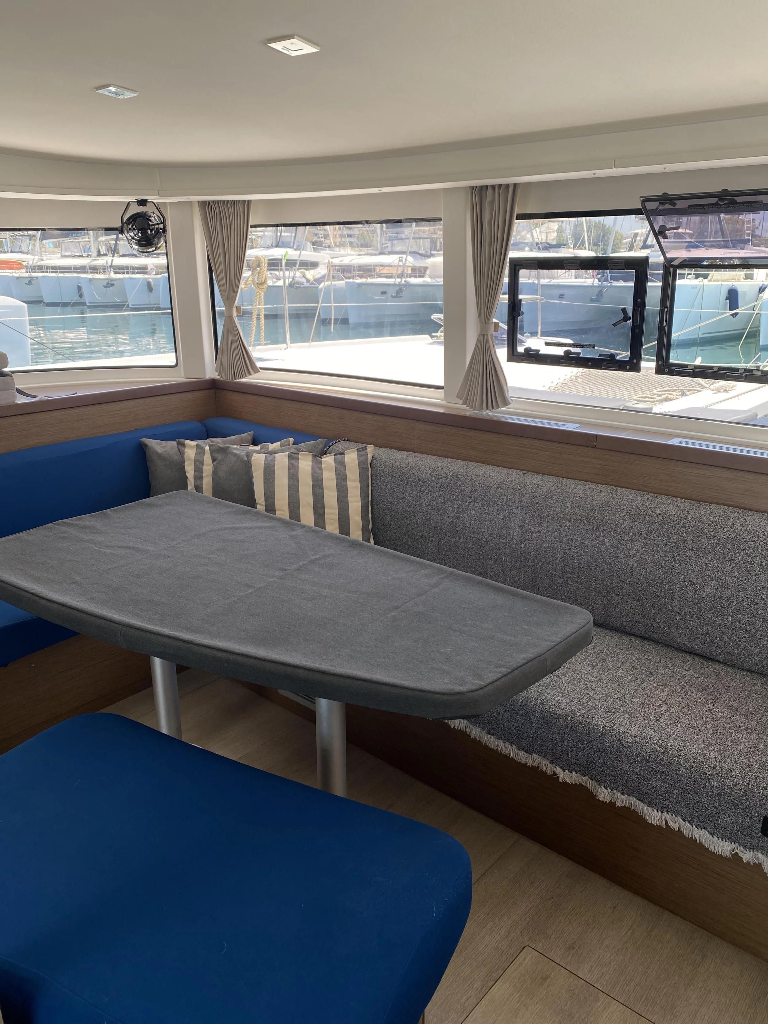 Lagoon 42 (Amici)  - 4