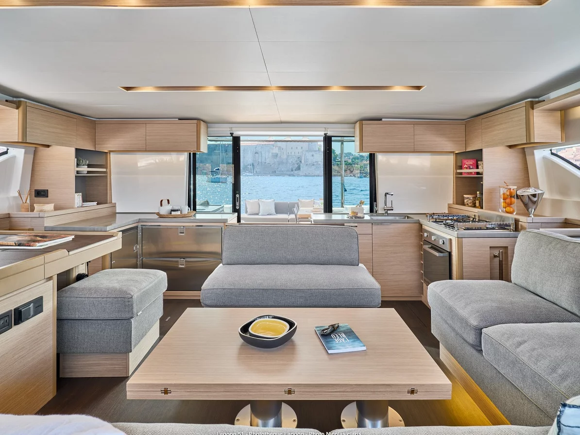 Lagoon 51 6+1 (Princess Hana (crewed) SATURDAY) Interior image - 15
