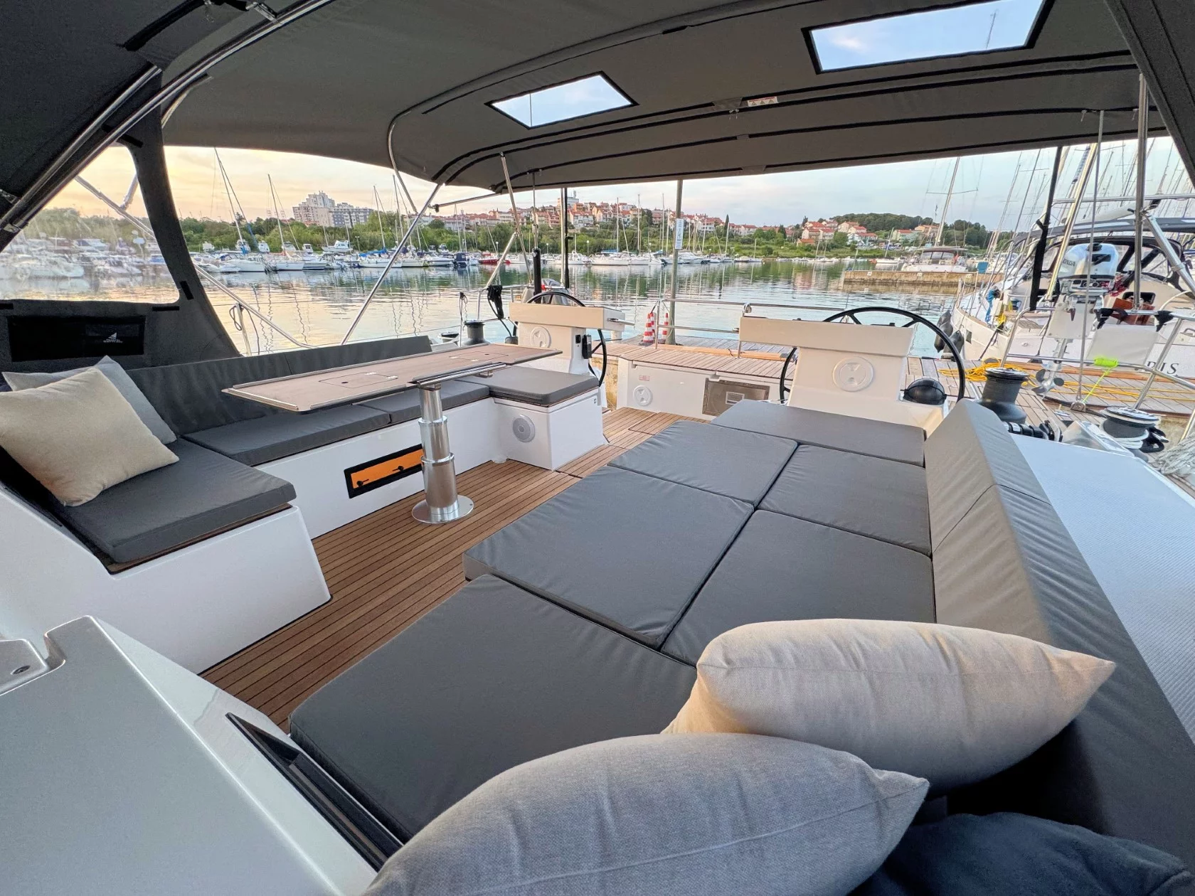 Bavaria C57 Style (Mina)  - 15