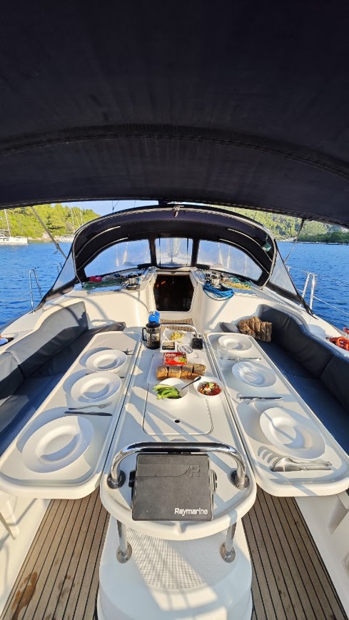Sun Odyssey 49i — photo 17