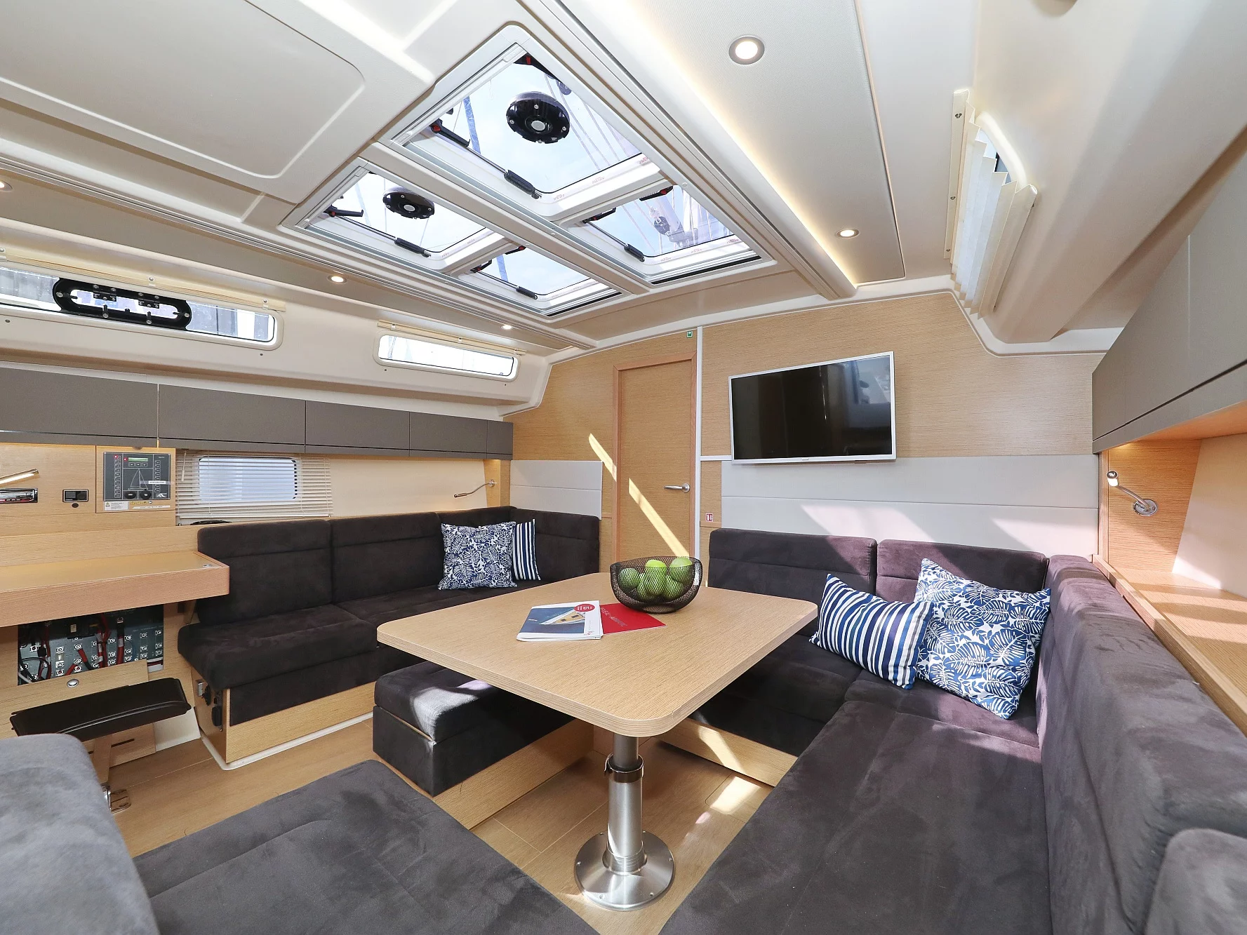 Hanse 458 (Terna) Interior image - 6
