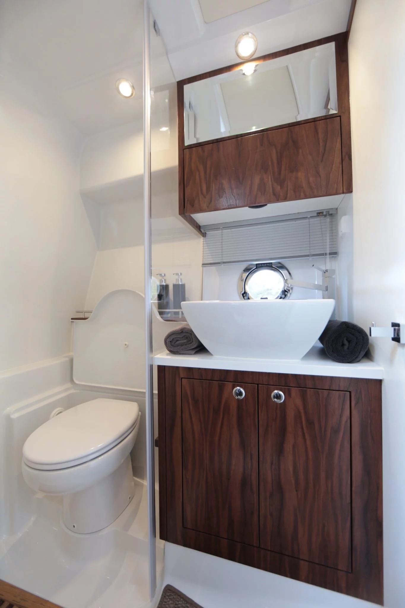Grandezza 34 OC (OHANA) toilet - 5
