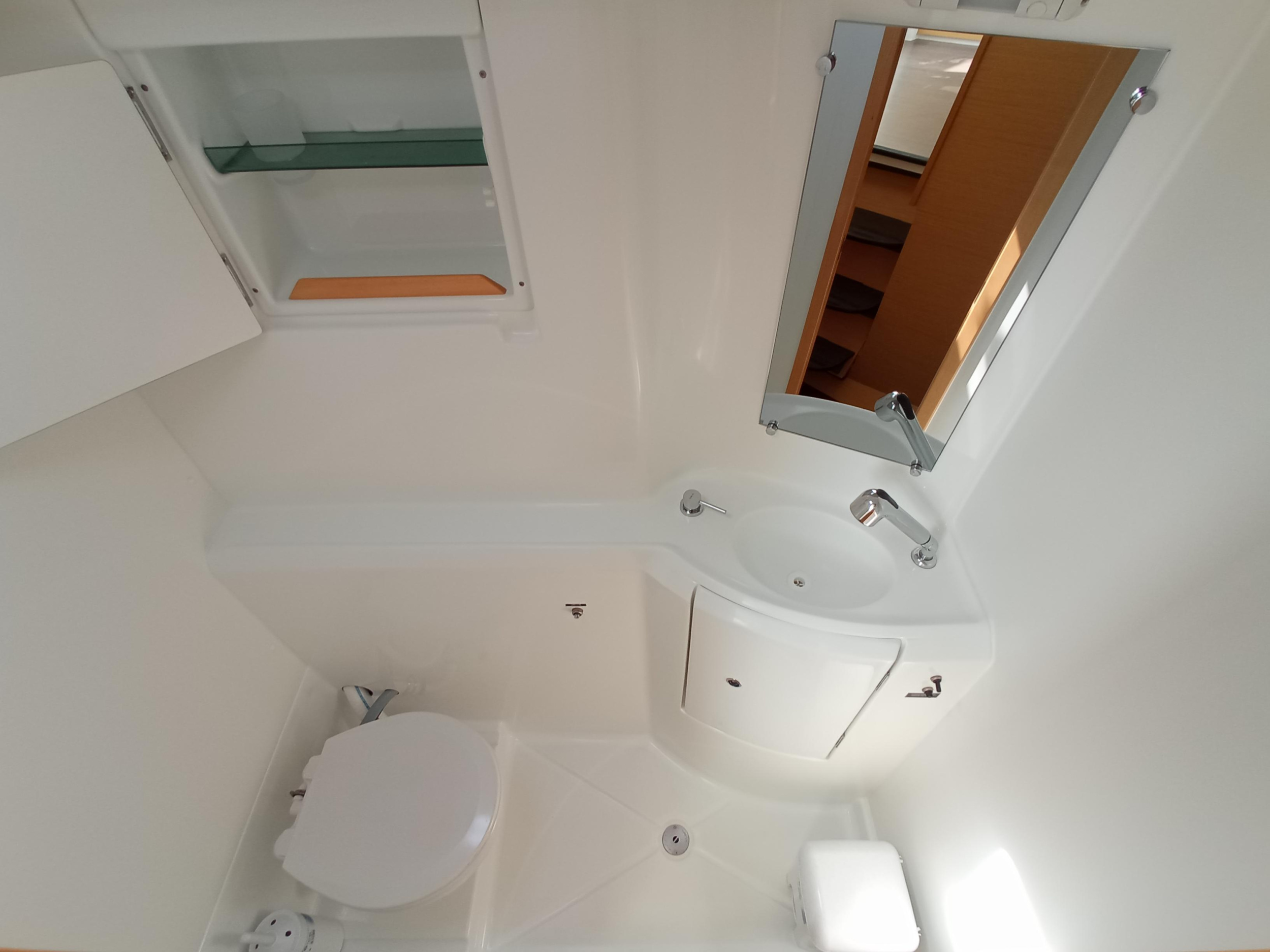 Photo #6 - Lagoon 380 (Sunrise) en Lefkada - 64137