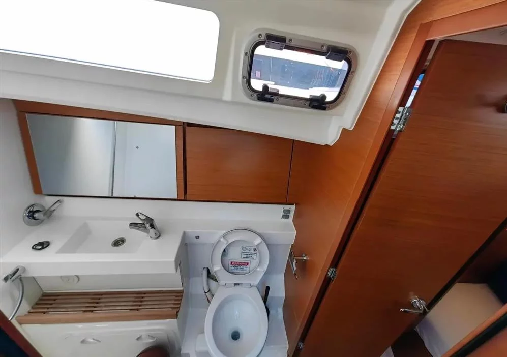 Sun Odyssey 440 (4 cab) (MG-SOD440-19-GN)  - 22