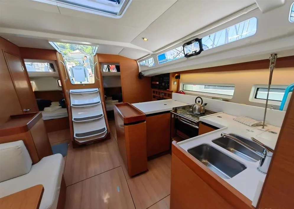 Sun Odyssey 440 (4 cab) (MG-SOD440-19-GN)  - 6