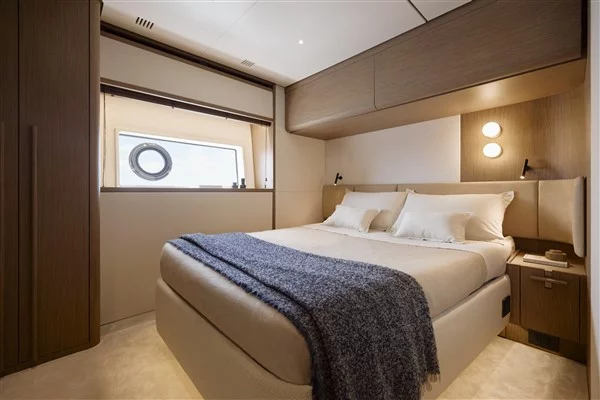 Azimut 82 Fly (Balance)  - 11