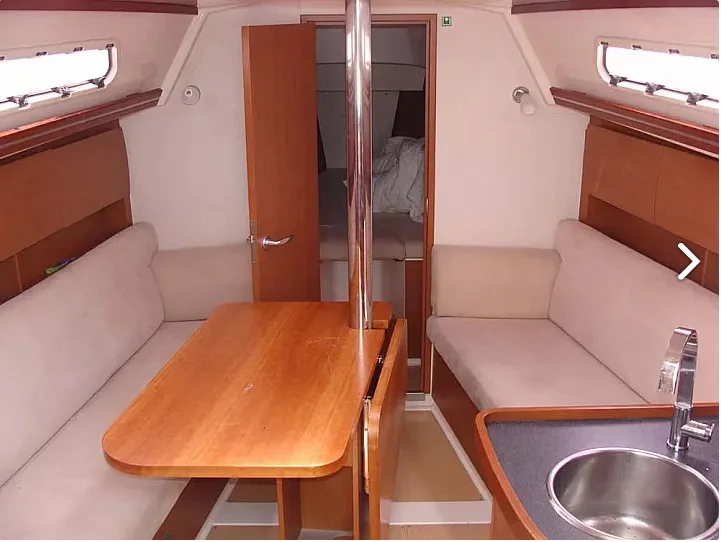 Hanse 325 (AF-H325) Interior image - 2