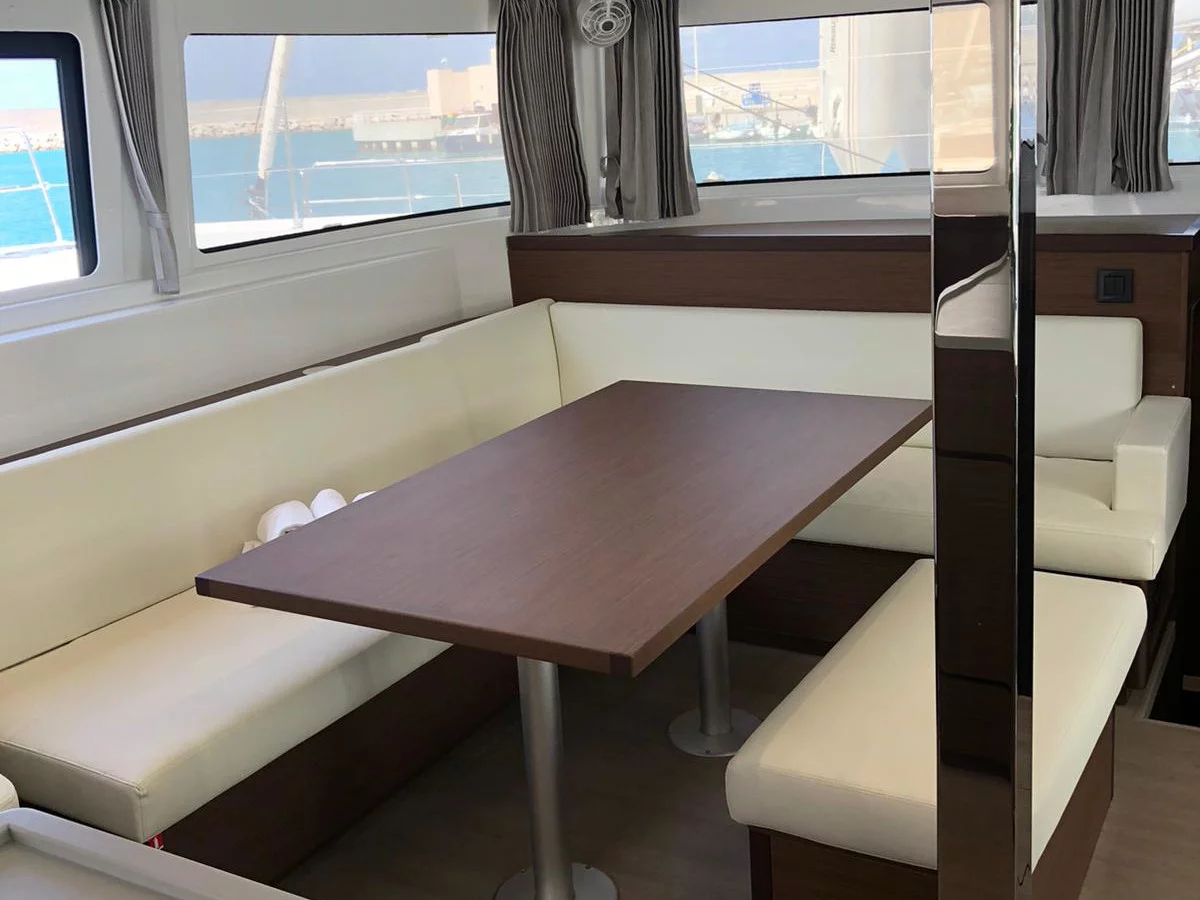 Lagoon 46 (ORIANA) Interior image - 24