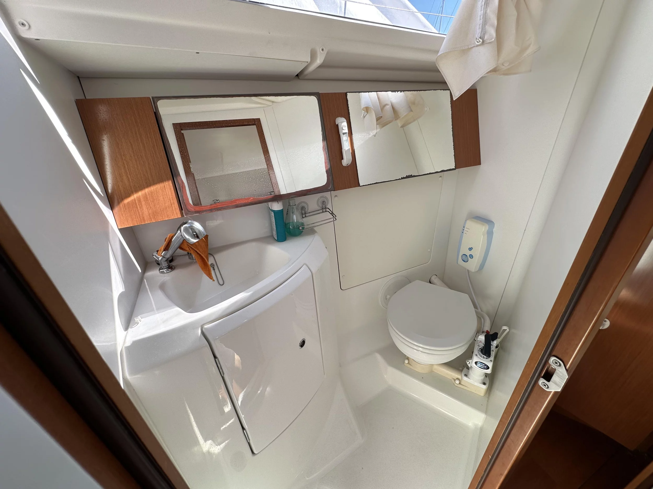 Oceanis 34 (BLU)  - 18