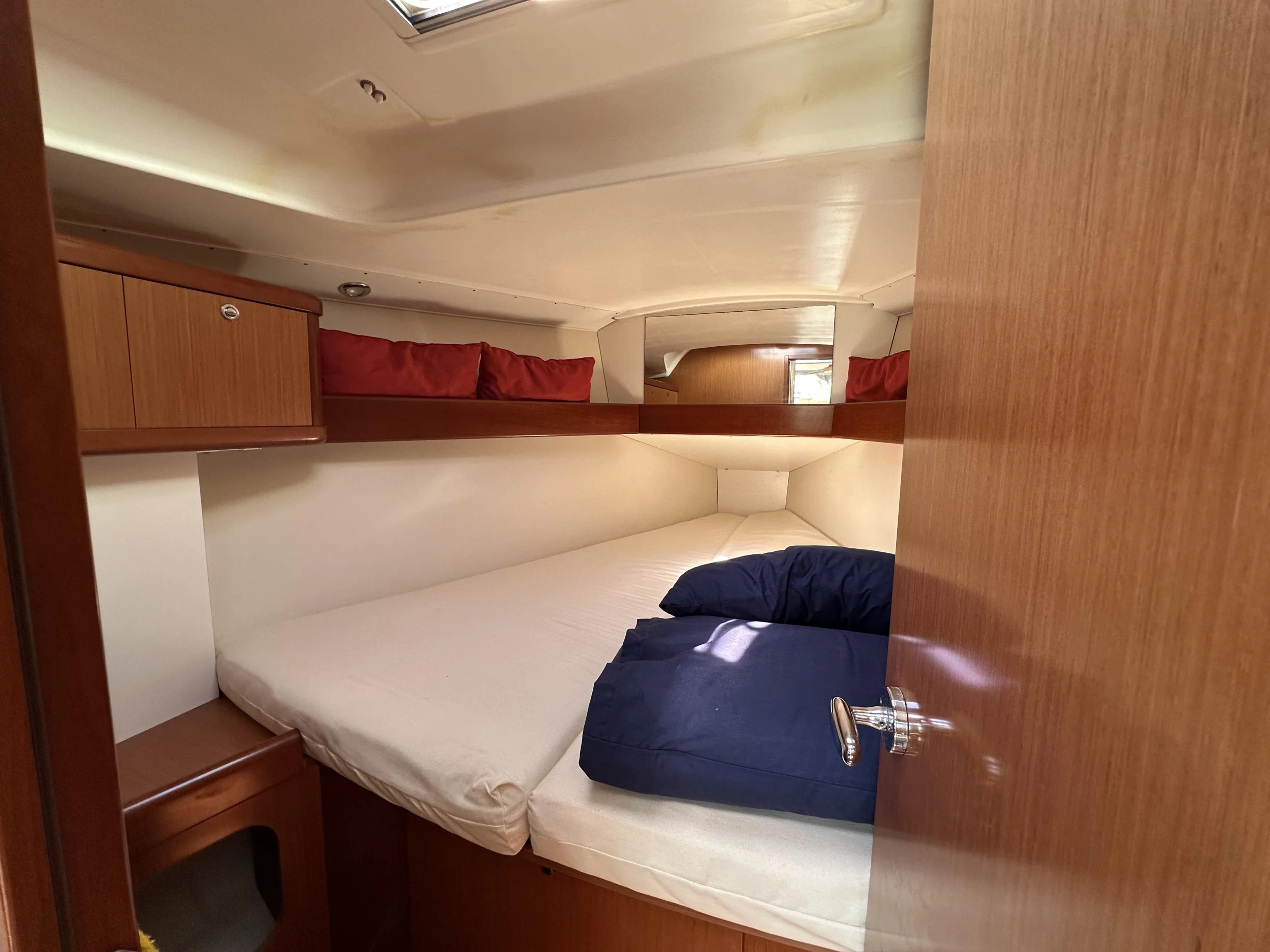 Oceanis 34 (BLU)  - 24