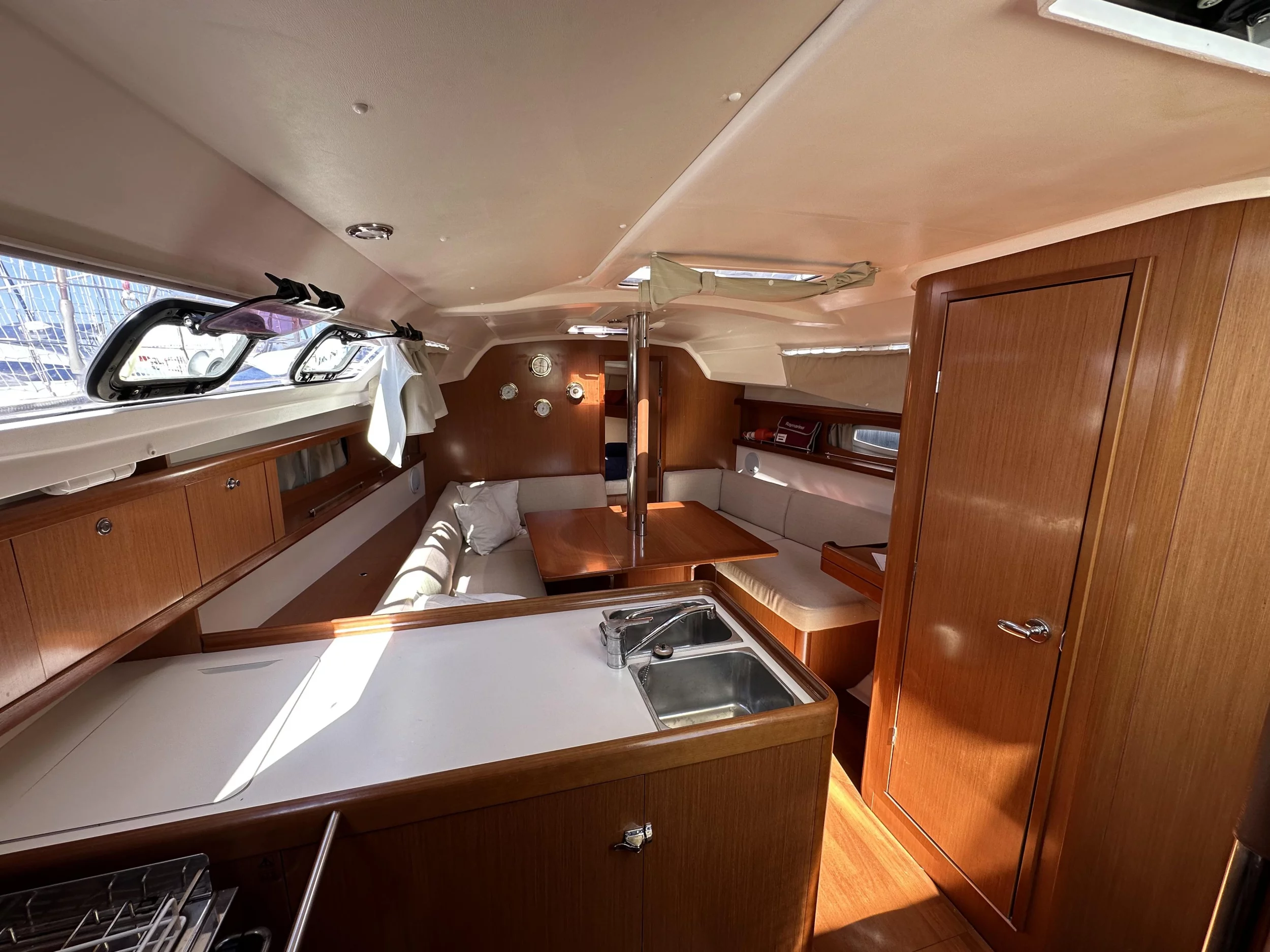 Oceanis 34 (BLU)  - 19