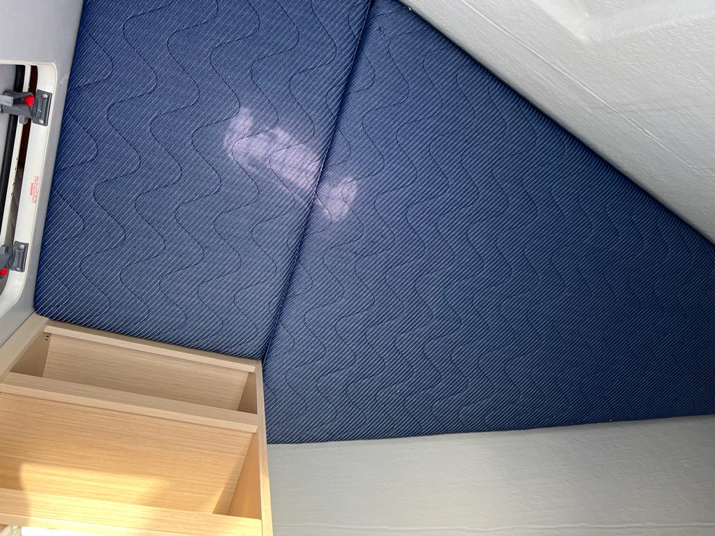 Photo #8 - Lagoon 42 (SISSI) in Capo d'Orlando - 64165