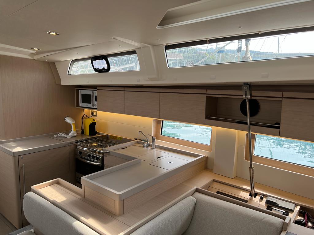 Photo #19 - Oceanis 51.1 (LIBERY) in Capo d'Orlando - 64159