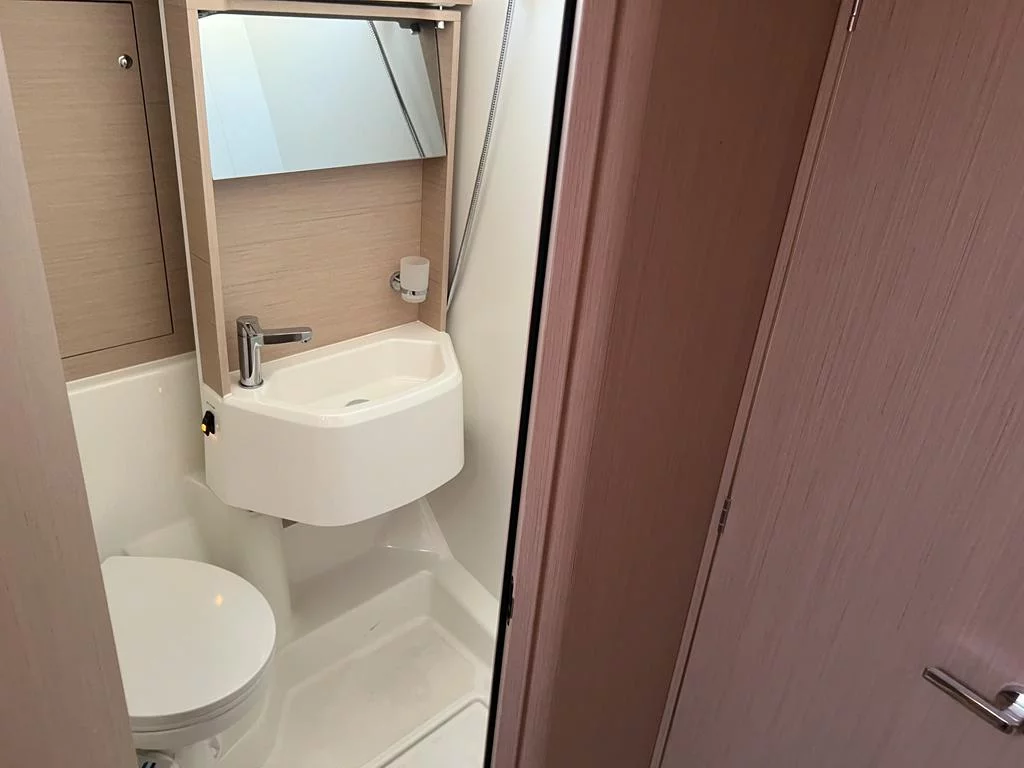 Oceanis 51.1 (LIBERY)  - 24