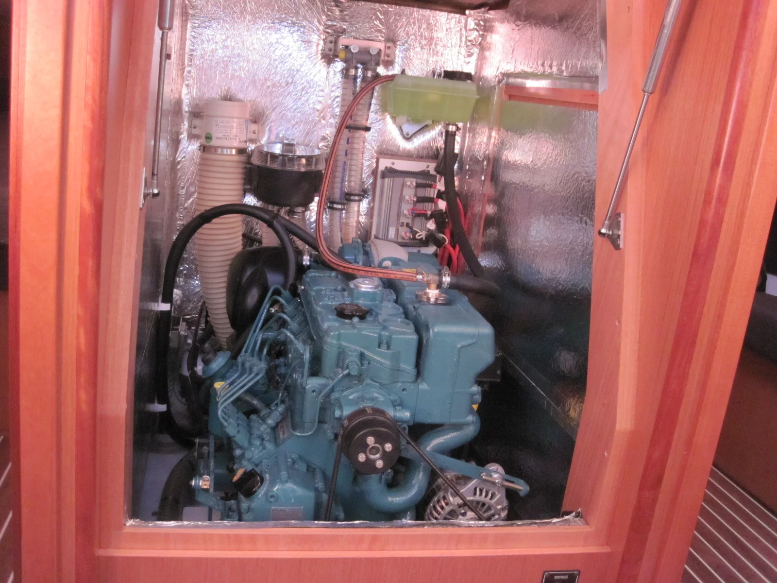 Bavaria Cruiser 41 (MARINA)  - 11