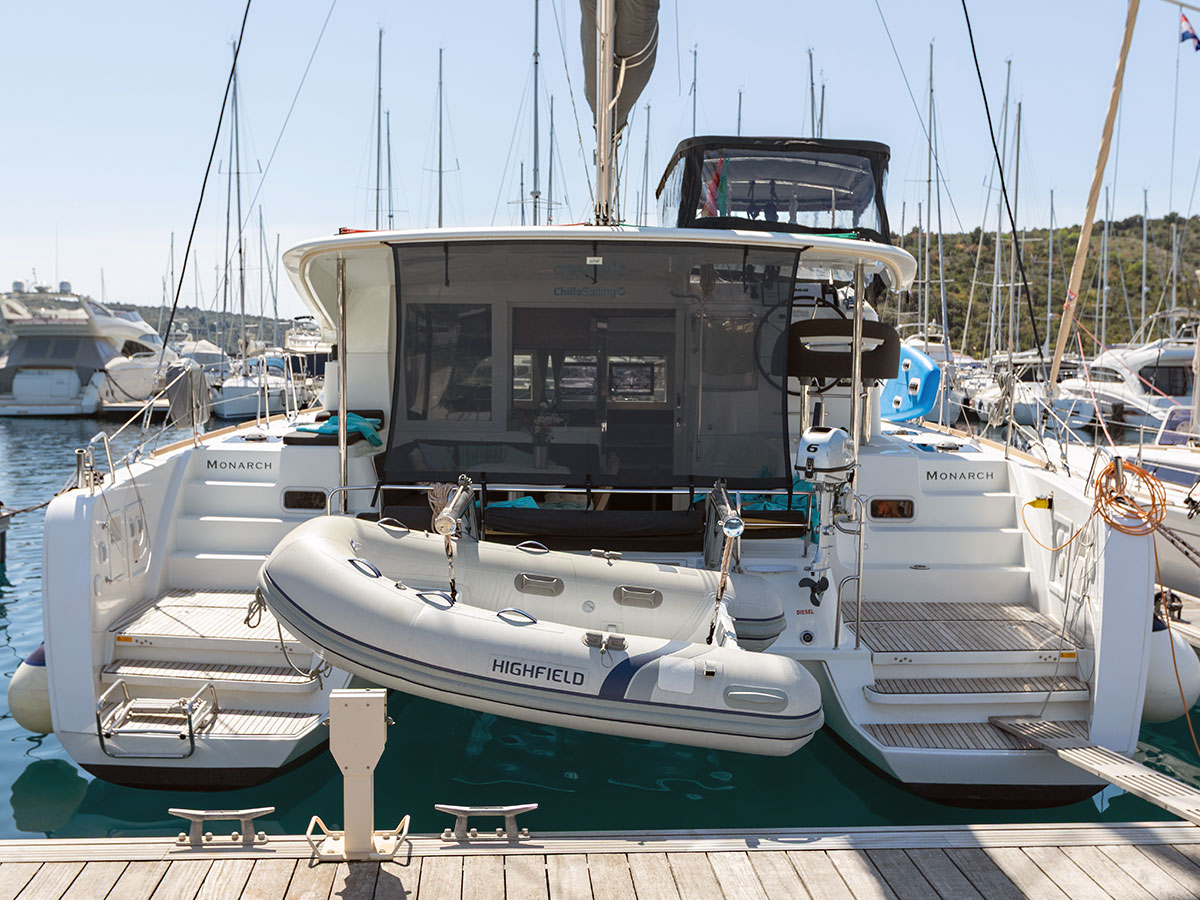 Lagoon 40 — photo 7
