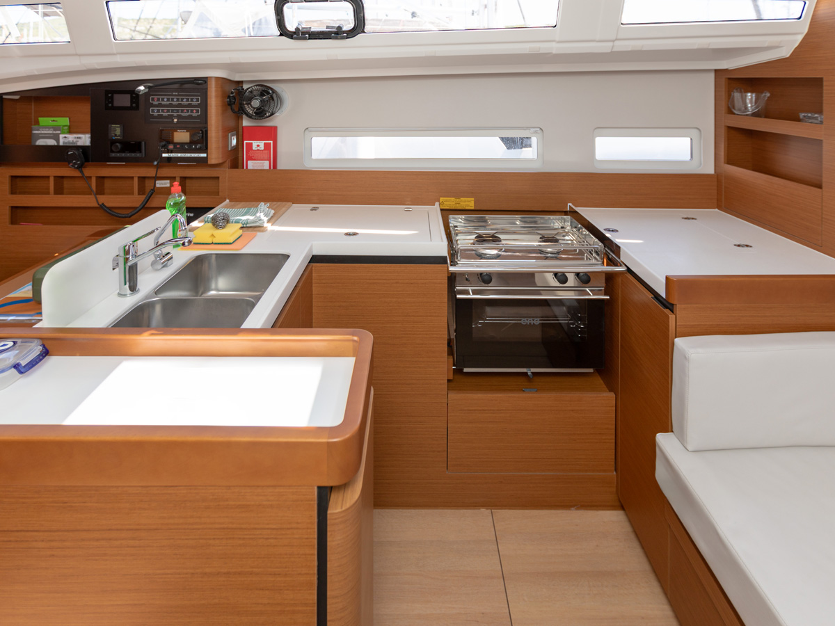 Sun Odyssey 410 — photo 16