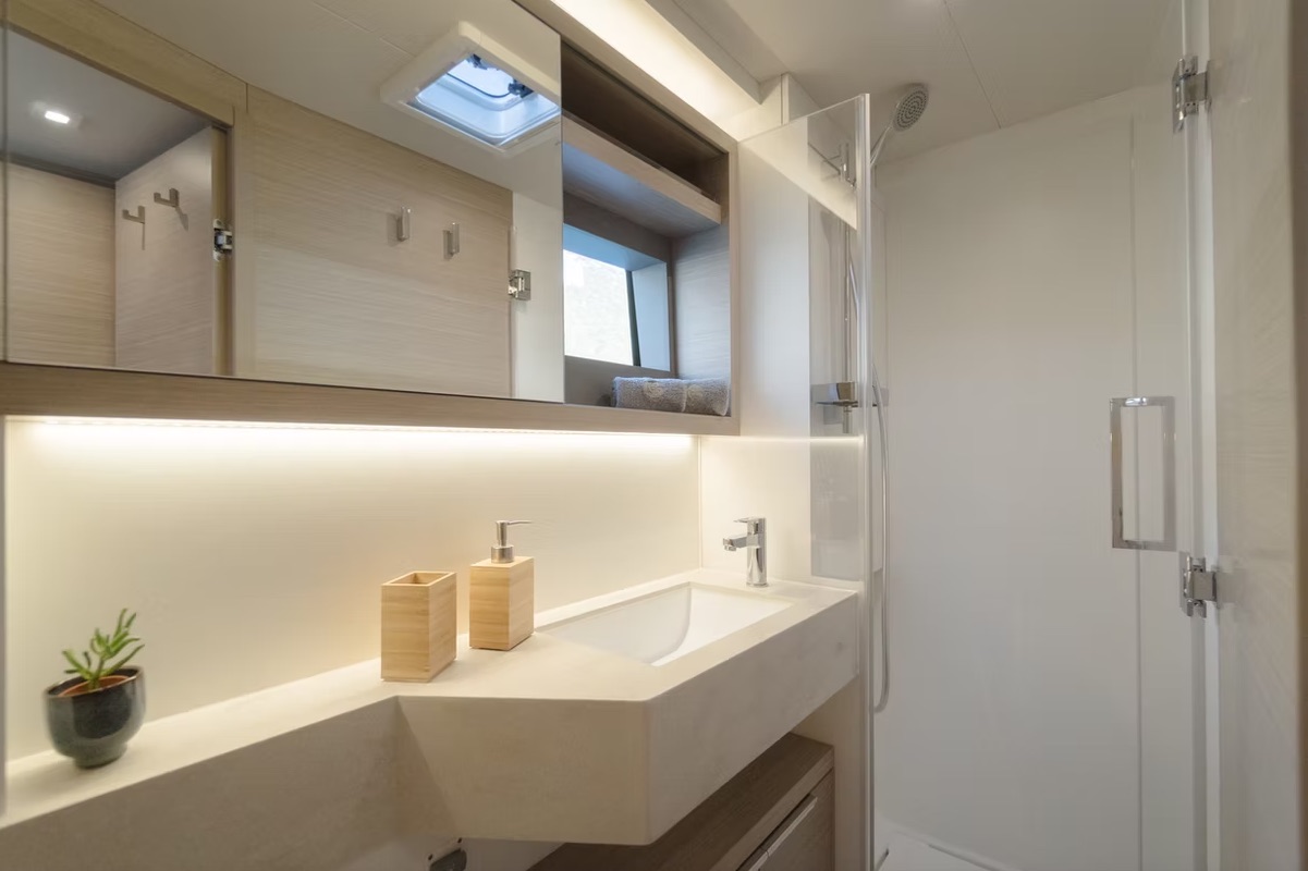 Photo #42 - Lagoon 51 (Navya) in Lefkada - 64067