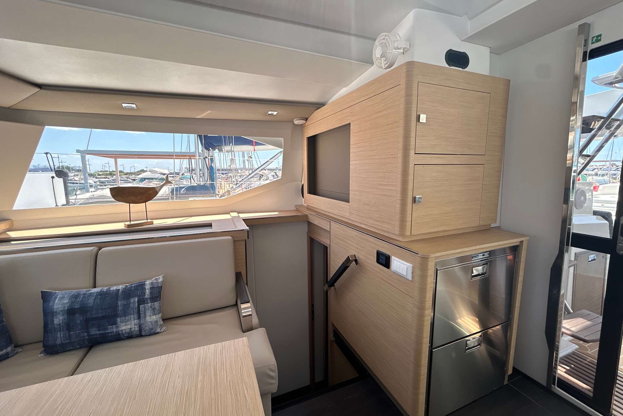 Fountaine Pajot Astrea 42 — photo 7