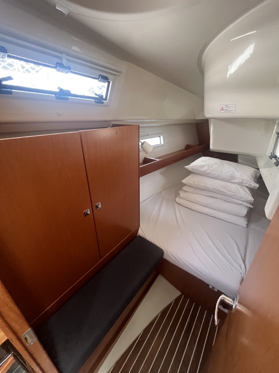 Bavaria Cruiser 34 — photo 24
