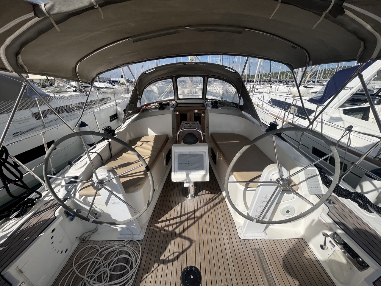 Bavaria Cruiser 37 — photo 18