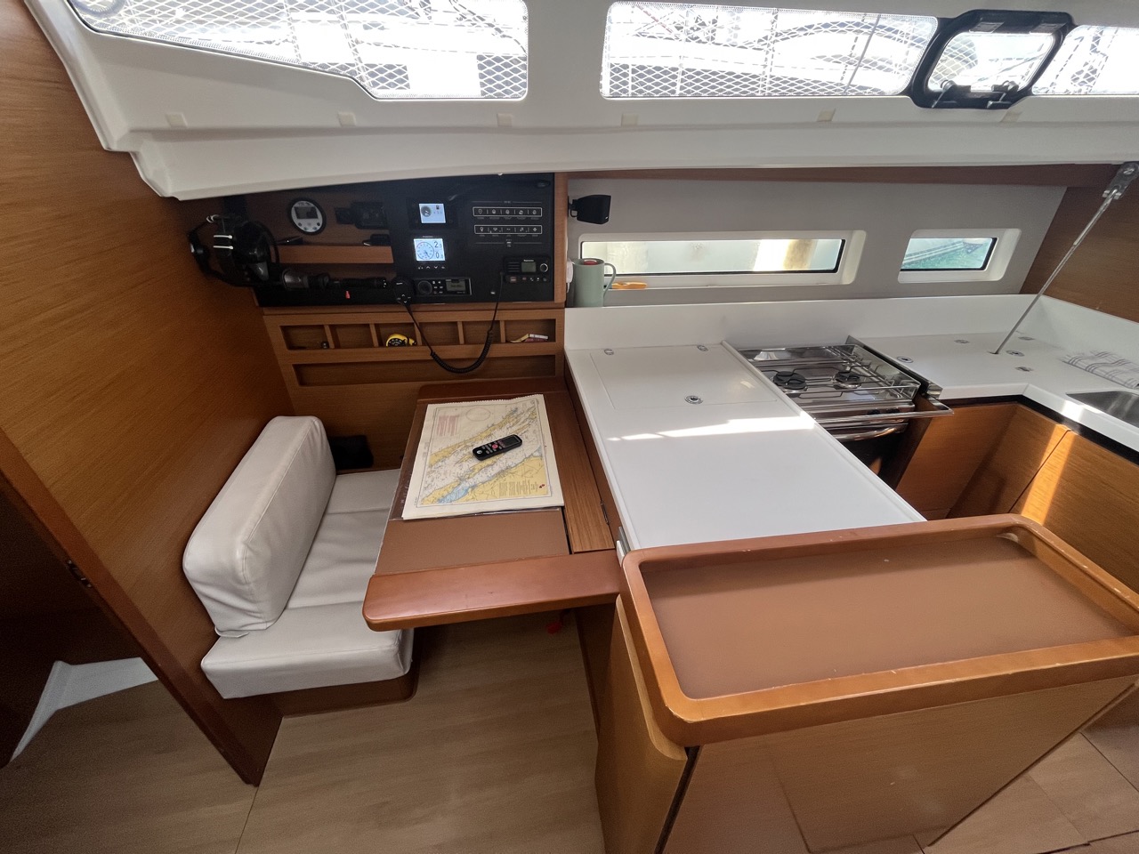 Sun Odyssey 440 — photo 21