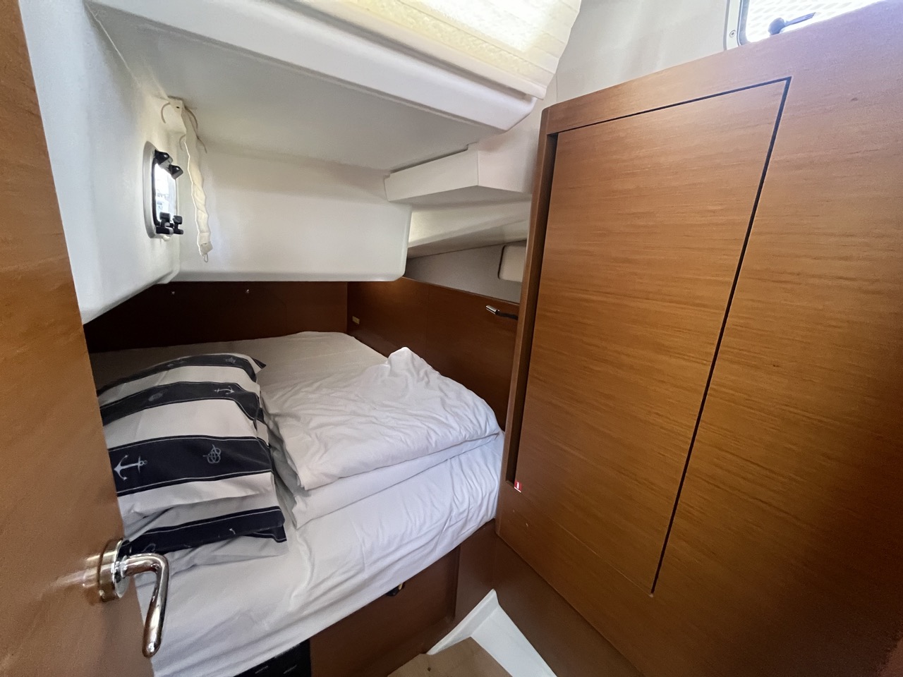 Sun Odyssey 440 — photo 12