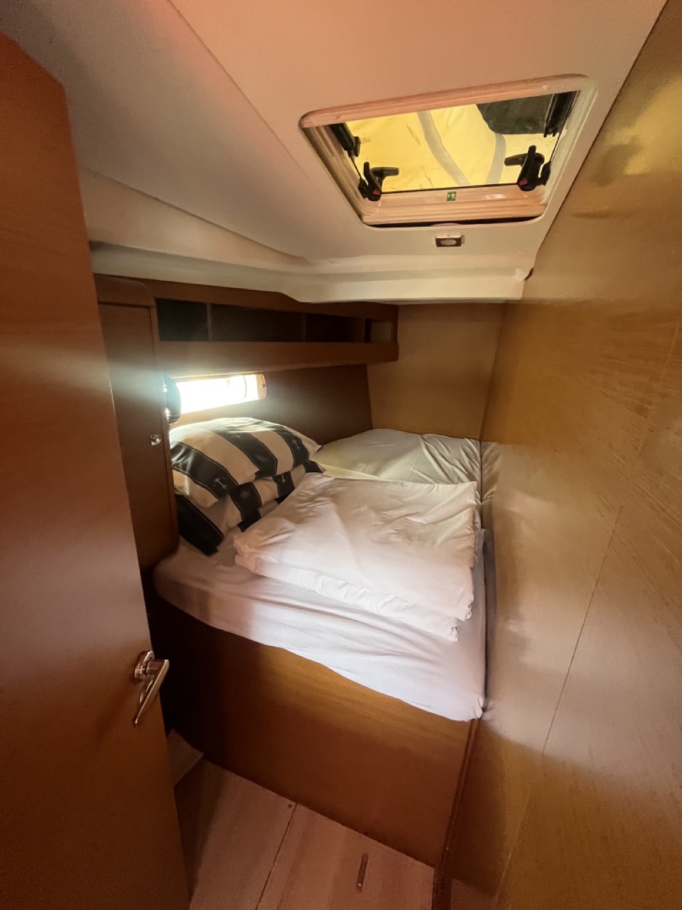 Sun Odyssey 479 — photo 4