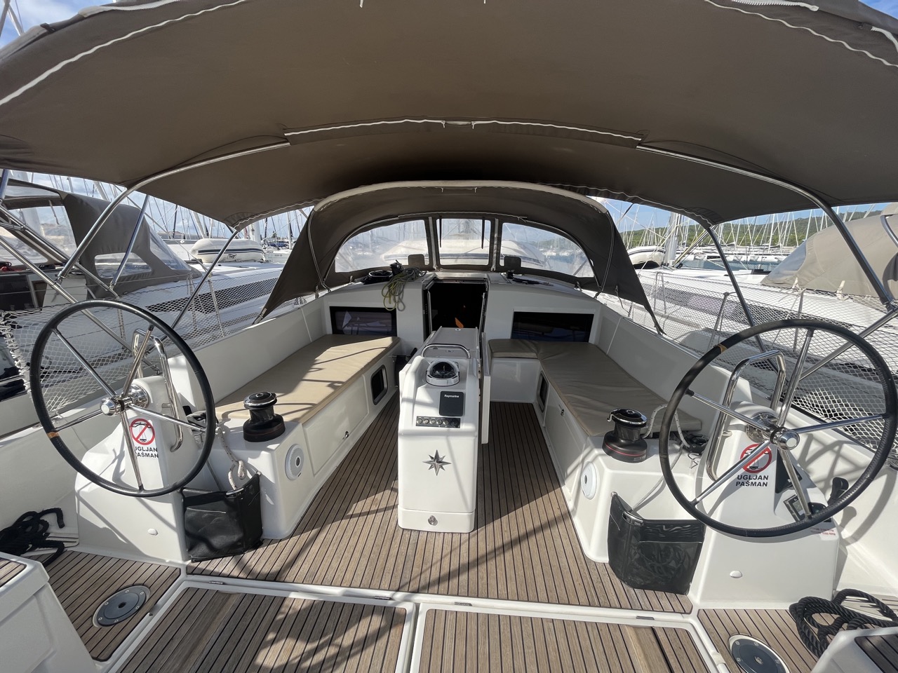 Sun Odyssey 490 — photo 17