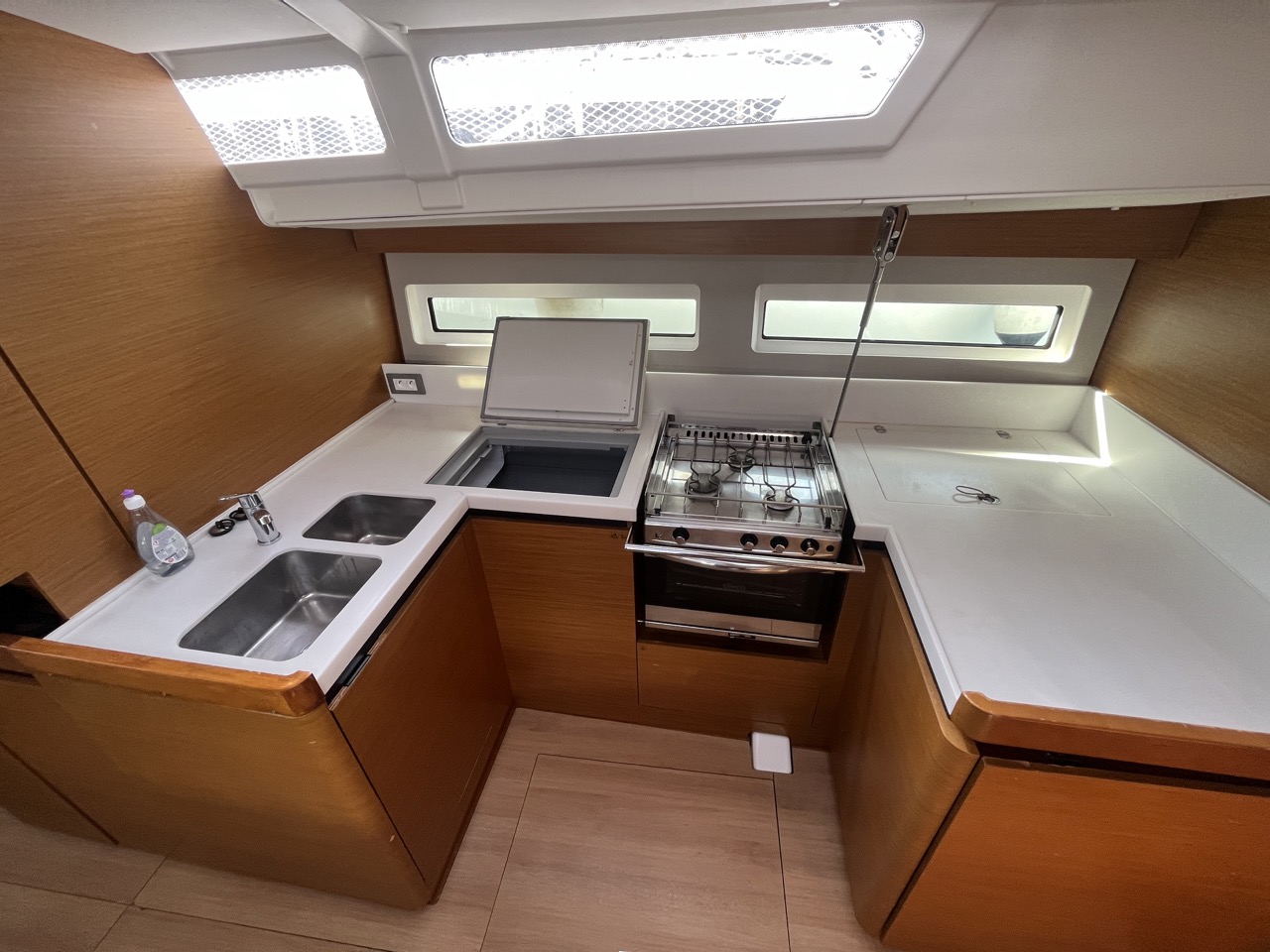 Sun Odyssey 490 — photo 3